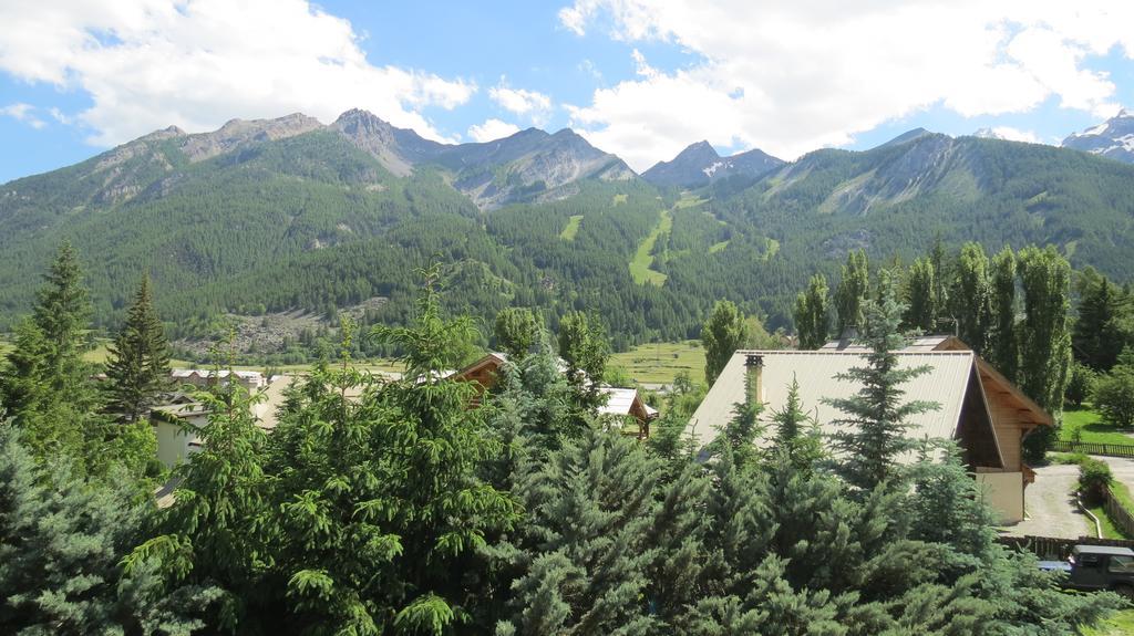 Auberge De Violaine Le Monêtier-les-Bains Екстериор снимка