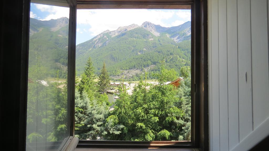 Auberge De Violaine Le Monêtier-les-Bains Екстериор снимка