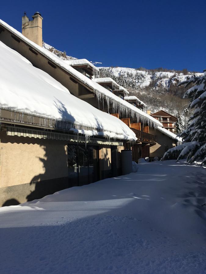 Auberge De Violaine Le Monêtier-les-Bains Екстериор снимка