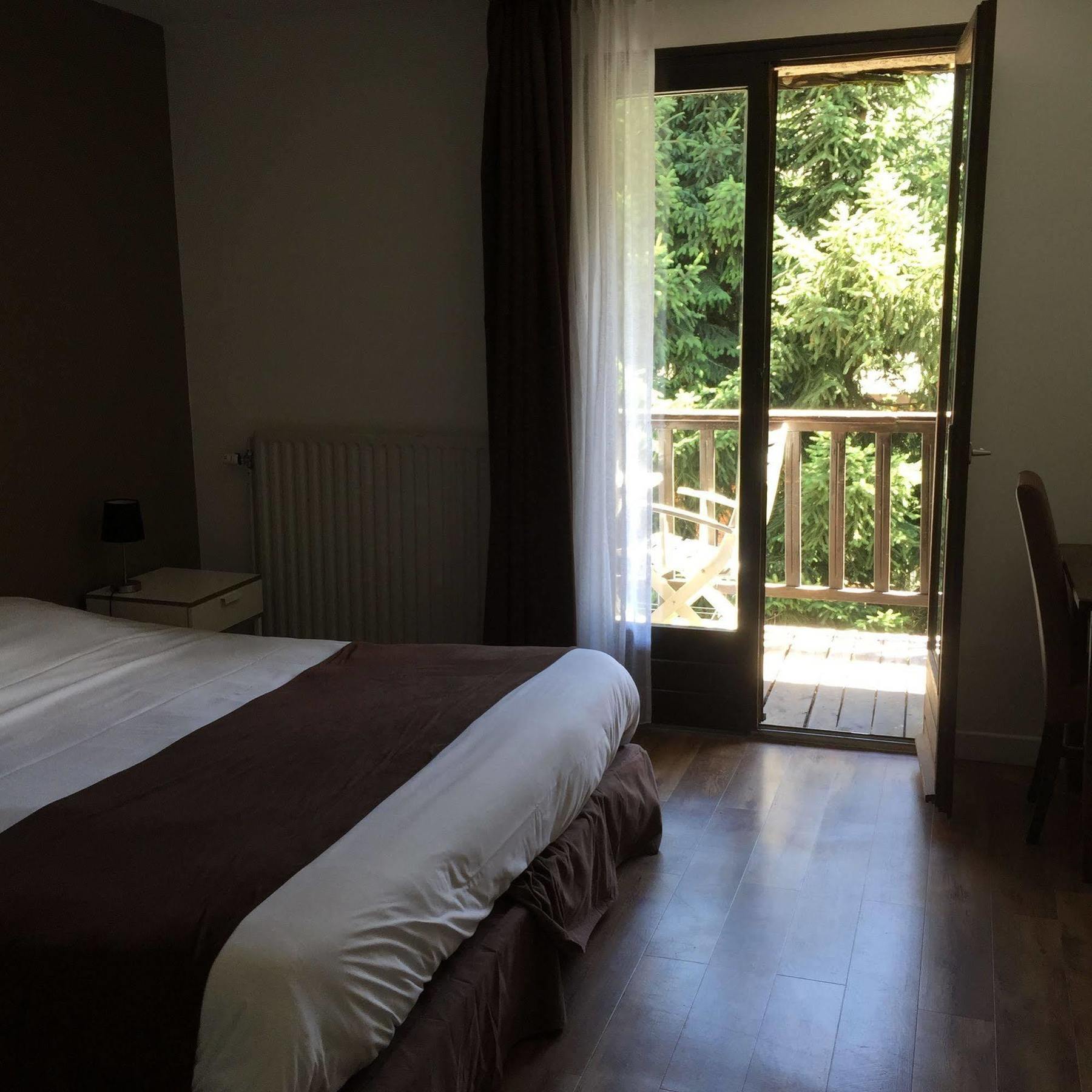 Auberge De Violaine Le Monêtier-les-Bains Екстериор снимка